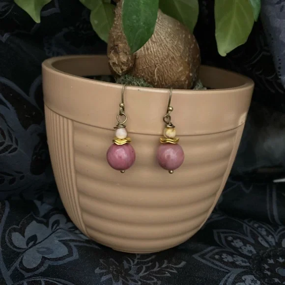 Natural Stone Artisan Mauve and Beige Dangle Earrings - Picture 1 of 1